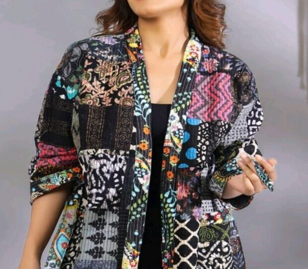 Traditional Cotton Bathrobe with Patchwork - Image 2